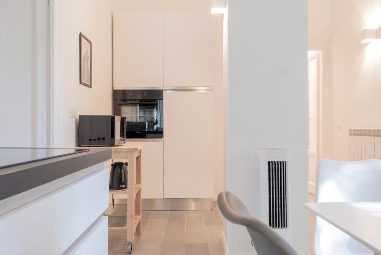 Duomo-Navigli Charming And Modern With Fast Wifi Appartement Milaan Buitenkant foto