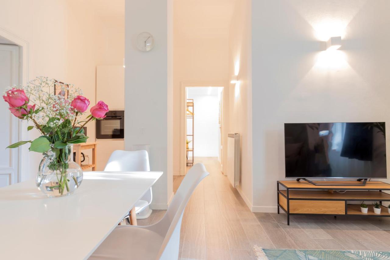 Duomo-Navigli Charming And Modern With Fast Wifi Appartement Milaan Buitenkant foto